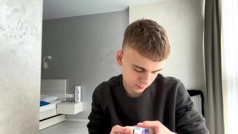 Jett online show from April 18, 2026, 9:35 am