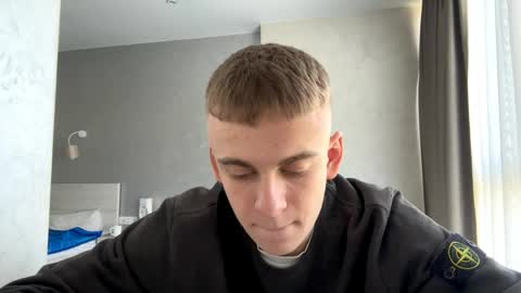 Snapshot of solofury chatting on April 28, 2026, 12:10 pm Jett online show from April 28, 2026, 12:10 pm