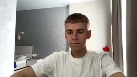 Snapshot of solofury chatting on July 22, 2026, 8:17 am Jett online show from July 22, 2026, 8:17 am