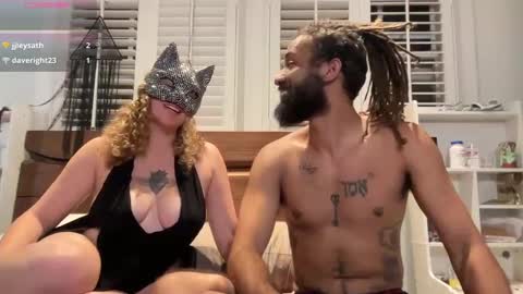 Snapshot of something_kinky chatting on October 2, 2025, 2:51 am Kitty and Romeo online show from October 2, 2025, 2:51 am