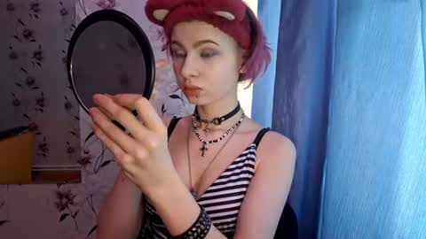 sonastrumpf online show from July 4, 2026, 11:49 am