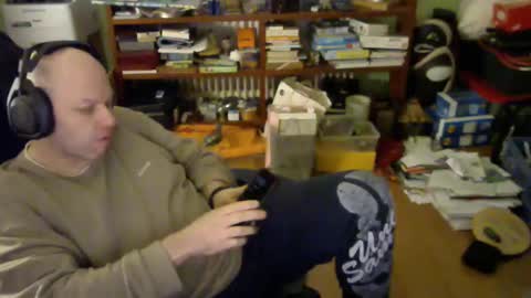 Snapshot of songoku81 chatting on January 10, 2025, 4:09 pm Tom online show from January 10, 2025, 4:09 pm