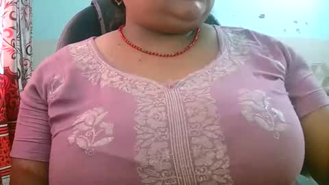 soni88888 online show from April 16, 2026, 3:40 am