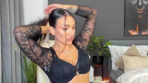 Snapshot of sonia__rey chatting on November 20, 2025, 7:24 pm Sonia Rey online show from November 20, 2025, 7:24 pm