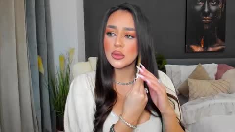 Snapshot of sonia__rey chatting on December 17, 2025, 1:28 pm Sonia Rey online show from December 17, 2025, 1:28 pm