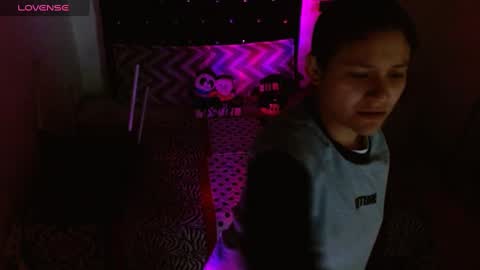 sonialatin69 online show from November 8, 2025, 1:06 am