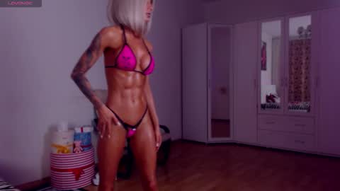 Sonja Ray online show from November 14, 2025, 9:19 am