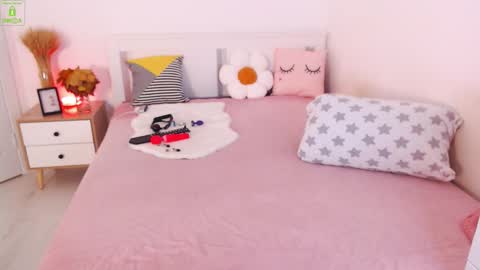 Sonya Lime online show from November 29, 2025, 7:44 am