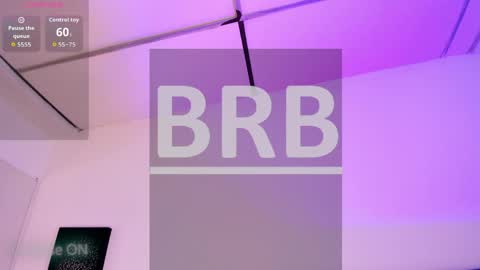 sophi Leone online show from April 8, 2026, 3:01 pm