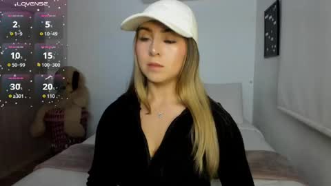 Sofi online show from April 14, 2026, 1:11 am