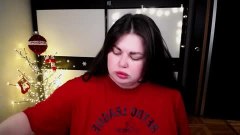 sophia__olsen online show from December 3, 2025, 7:05 am