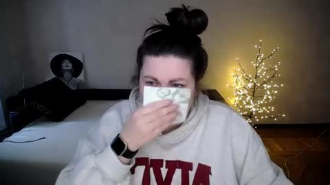 sophia__olsen online show from April 17, 2026, 6:16 am