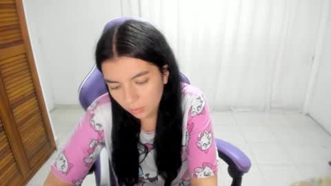 Snapshot of sophia_cossio2 chatting on October 9, 2025, 8:07 pm Sara Sophia online show from October 9, 2025, 8:07 pm