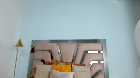 Sophia  online show from January 29, 2025, 6:28 pm