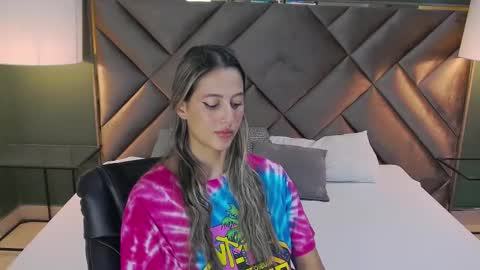 Sofia online show from October 18, 2025, 2:07 pm