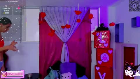 Snapshot of sophia_milano chatting on February 13, 2025, 12:00 pm sophia_milano online show from February 13, 2025, 12:00 pm