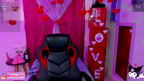 Snapshot of sophia_milano chatting on February 15, 2025, 12:22 pm sophia_milano online show from February 15, 2025, 12:22 pm