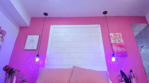 Sophia  online show from July 2, 2026, 7:31 pm