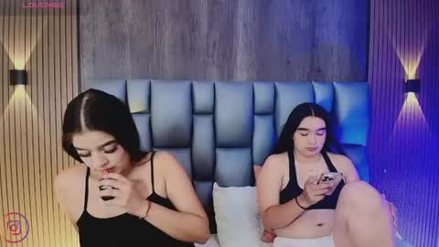 Snapshot of sophiaa_taylor_ chatting on July 7, 2026, 4:26 am online show from July 7, 2026, 4:26 am