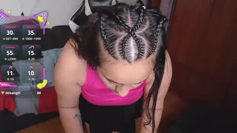 sophiaa_vega_ online show from May 26, 2026, 5:31 pm