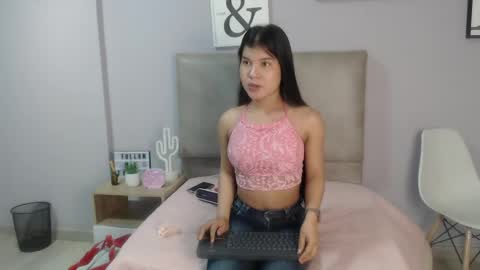 Snapshot of sophiabedford chatting on April 27, 2026, 1:31 pm Sophia Bedford online show from April 27, 2026, 1:31 pm