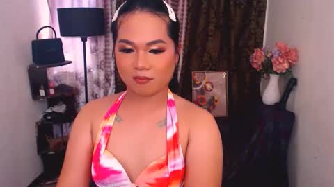 sophia will  make u day  online show from May 30, 2026, 5:48 am
