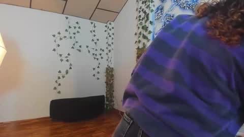 sophiamiller6 online show from April 2, 2026, 1:09 pm