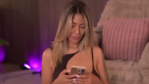 Snapshot of sophiapotts chatting on June 23, 2026, 2:31 am Sophie online show from June 23, 2026, 2:31 am