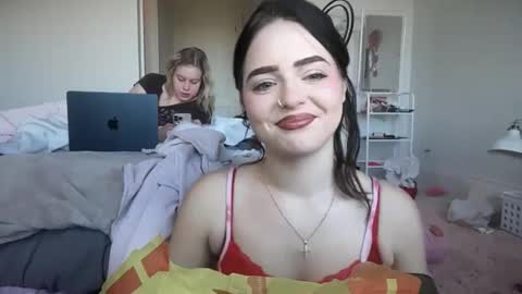 Snapshot of sophiarenae chatting on January 17, 2026, 9:18 pm sophiarenae online show from January 17, 2026, 9:18 pm