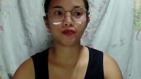 sophie_193 online show from April 18, 2026, 6:01 pm