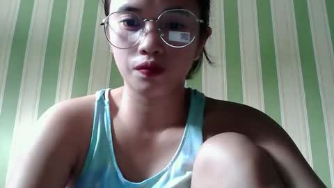 sophie_193 online show from April 21, 2026, 5:47 am