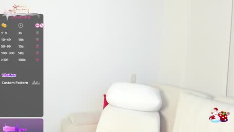 Snapshot of sophie_evanss_ chatting on December 29, 2024, 11:08 pm   online show from December 29, 2024, 11:08 pm