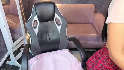 sophie_jones_b online show from May 15, 2026, 12:45 pm