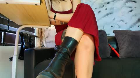 Sophie online show from February 7, 2026, 1:26 pm