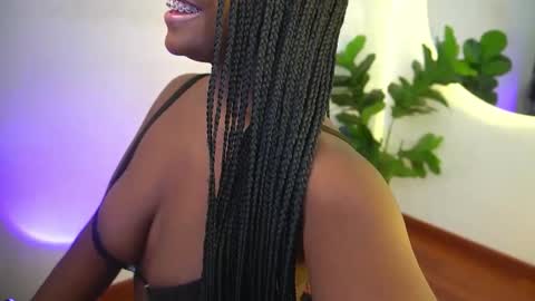 Snapshot of sophie_luvs chatting on June 4, 2026, 3:29 pm Sophie online show from June 4, 2026, 3:29 pm