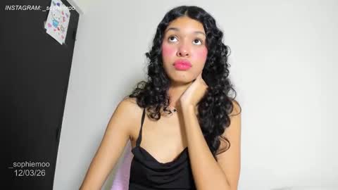 Sophie online show from March 12, 2026, 11:22 pm