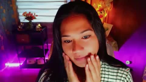 Sophie online show from April 3, 2026, 11:25 pm