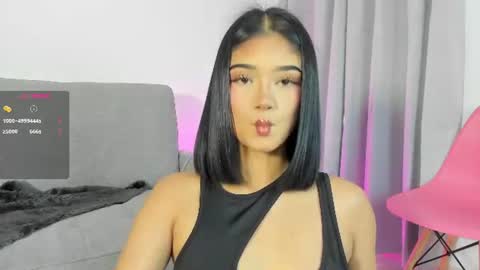sophie  online show from June 21, 2026, 8:00 pm