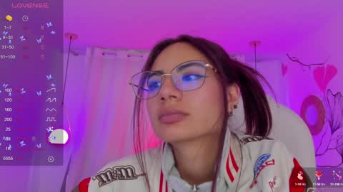 Snapshot of sophiecherry_ chatting on December 22, 2024, 10:04 pm   Sophie  IG sophiecherry es   online show from December 22, 2024, 10:04 pm