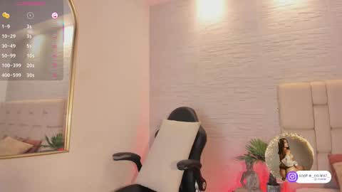 Snapshot of sophiecollins_1 chatting on September 11, 2025, 11:54 am Sophie online show from September 11, 2025, 11:54 am