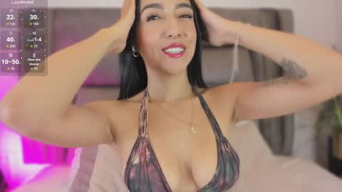 Sophie  online show from April 8, 2026, 11:32 am