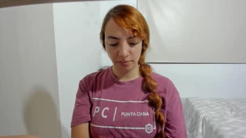 Sophia online show from April 16, 2026, 1:28 am