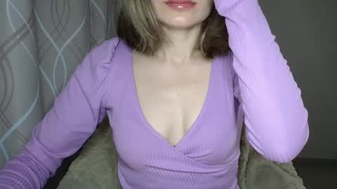 Sophiemisss online show from February 9, 2026, 5:22 am