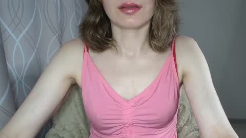 Snapshot of sophiemisss chatting on July 2, 2026, 6:30 am Sophiemisss online show from July 2, 2026, 6:30 am