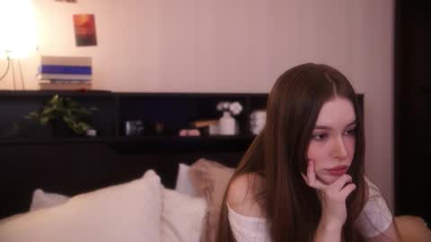 Snapshot of sophiephoria chatting on December 3, 2025, 4:38 pm Sophie Next stream 3 online show from December 3, 2025, 4:38 pm