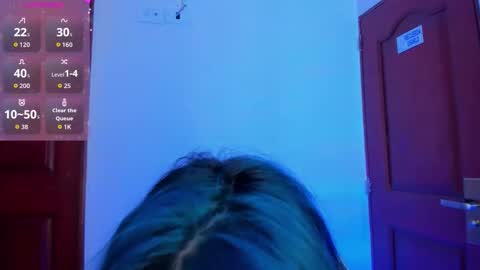   Sophie  online show from February 12, 2026, 7:31 pm