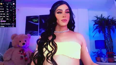Sophie Sweet online show from September 9, 2025, 9:20 am