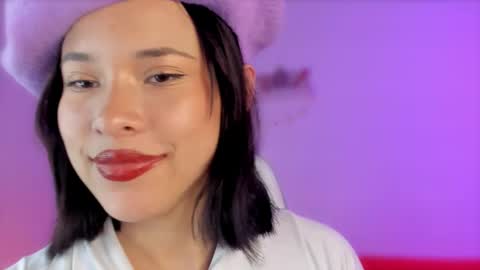 Sophiie Williams online show from December 19, 2024, 10:32 pm