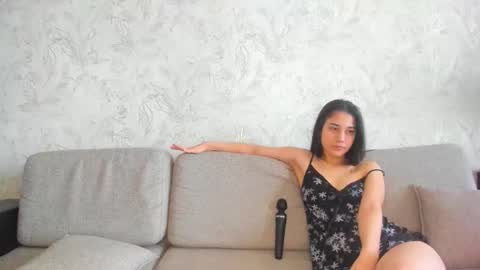 sophywhisper online show from October 23, 2025, 7:18 am