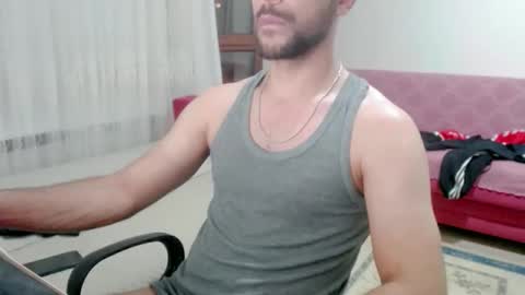 Snapshot of sorrymybadd chatting on September 15, 2025, 9:37 pm luis online show from September 15, 2025, 9:37 pm